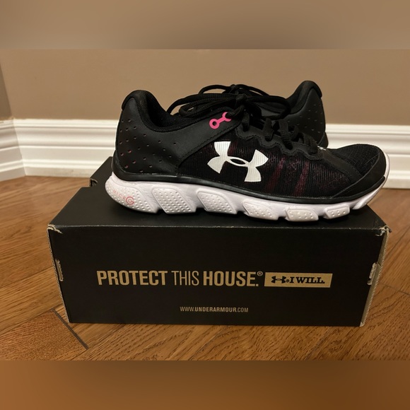 Under Armour Women’s Shoes - Picture 3 of 3